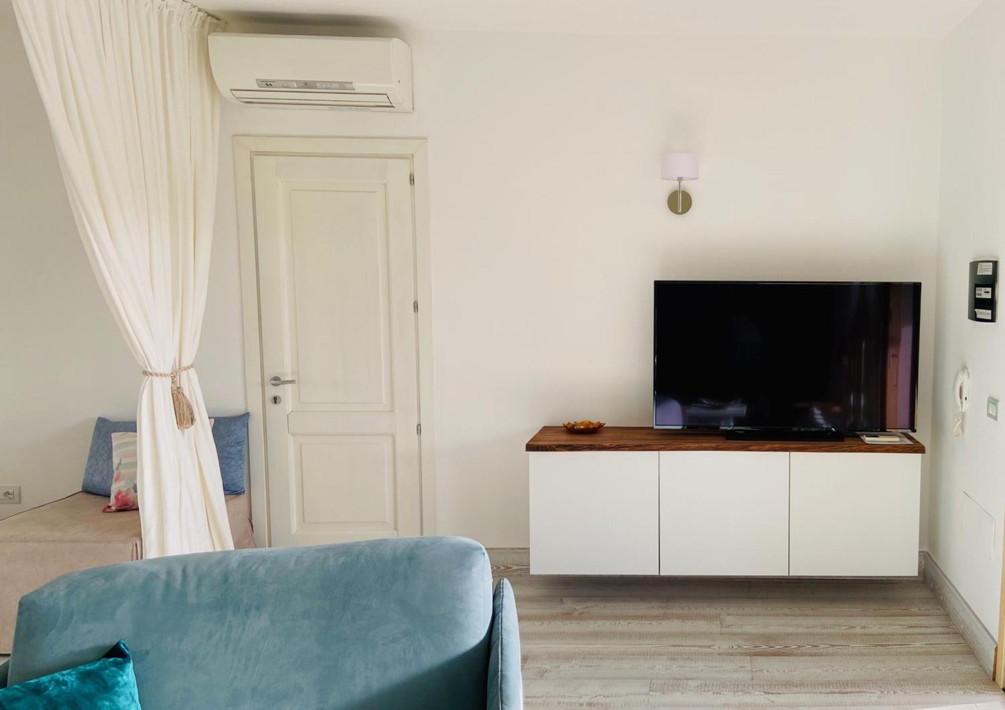 Lotus Wellness Apartment - Resort Ginestre - Palau - Sardinia Εξωτερικό φωτογραφία